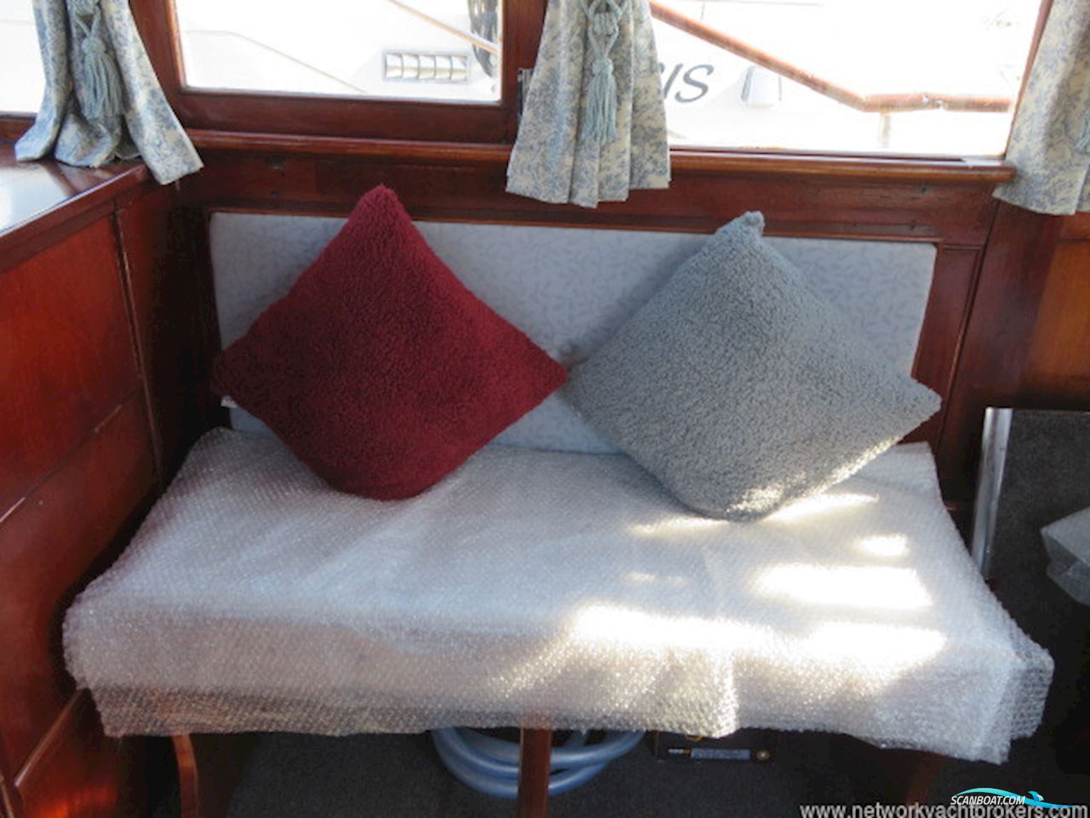 Classic Wooden Launch