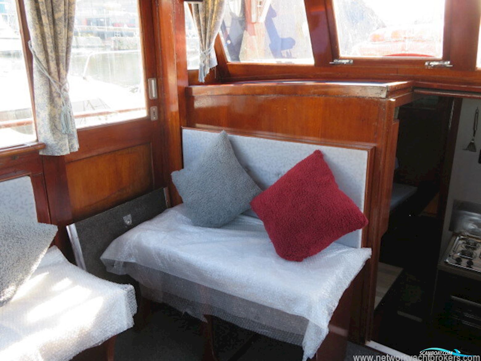 Classic Wooden Launch