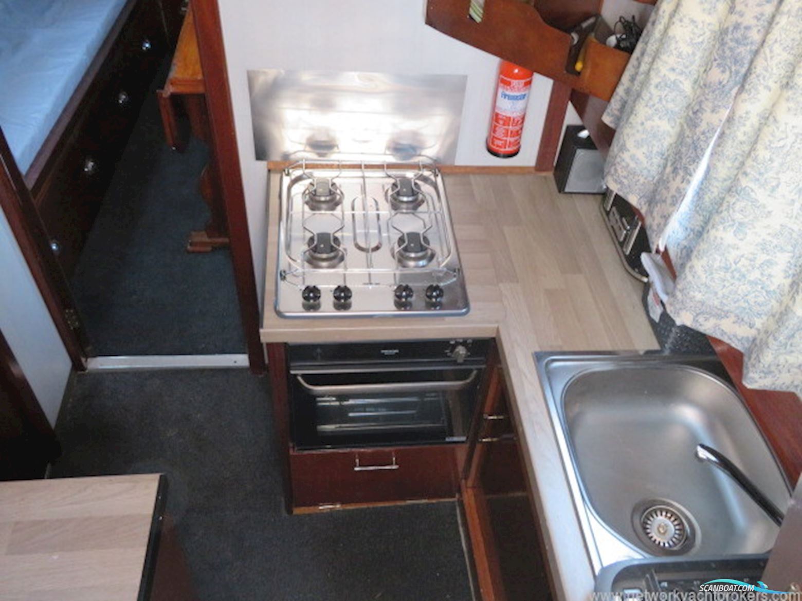 Classic Wooden Launch