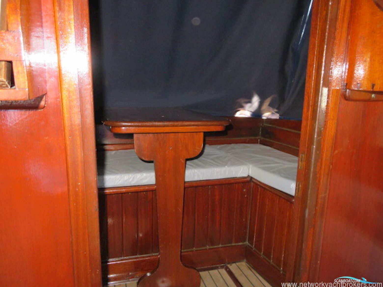 Classic Wooden Launch