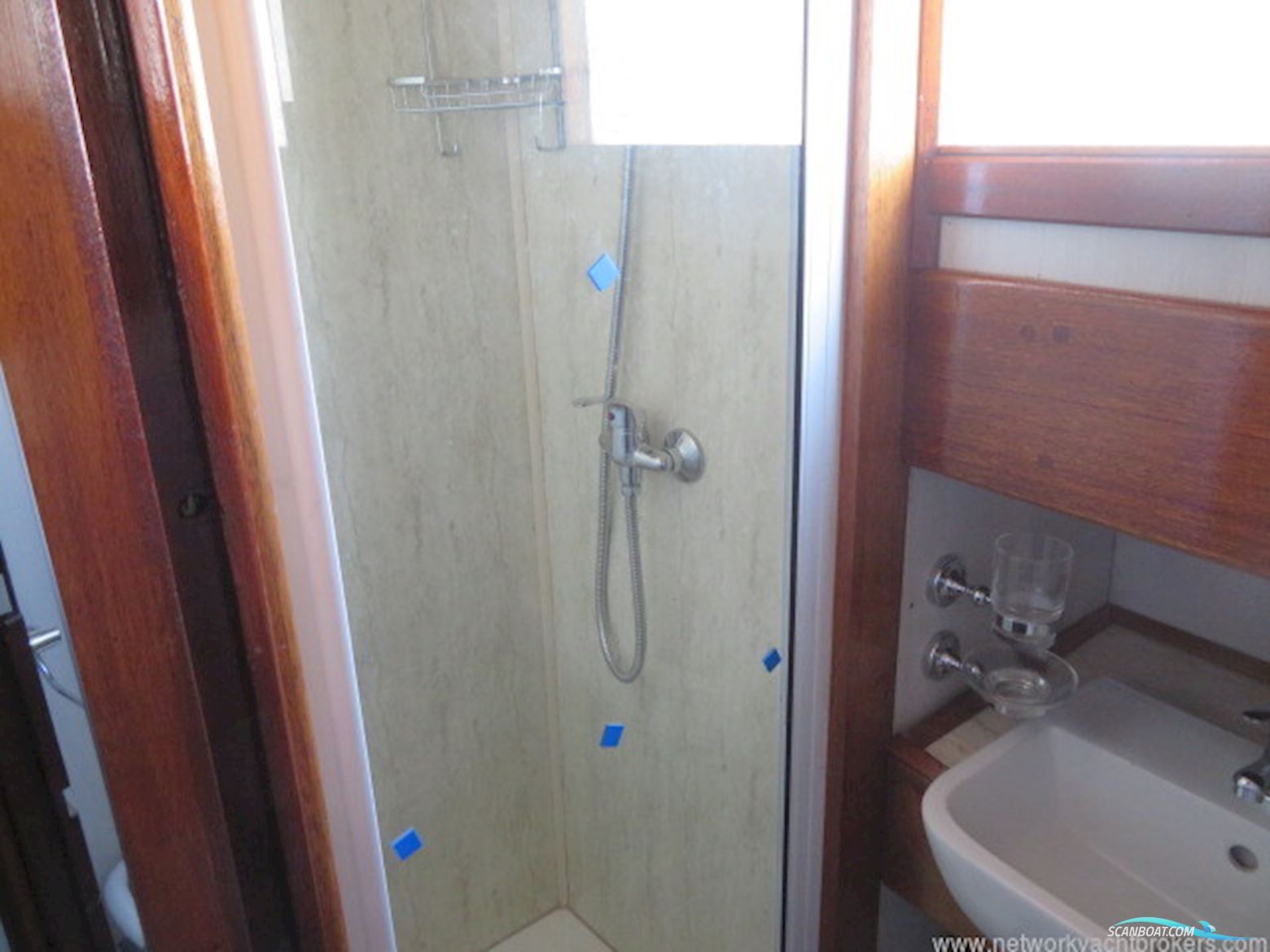 Classic Wooden Launch