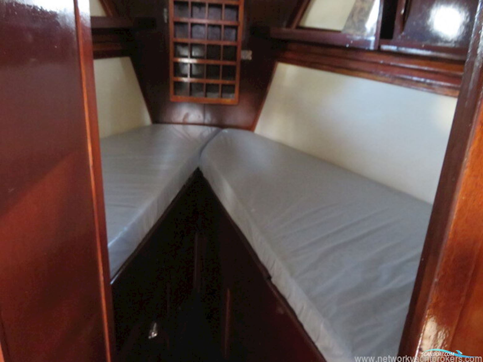 Classic Wooden Launch