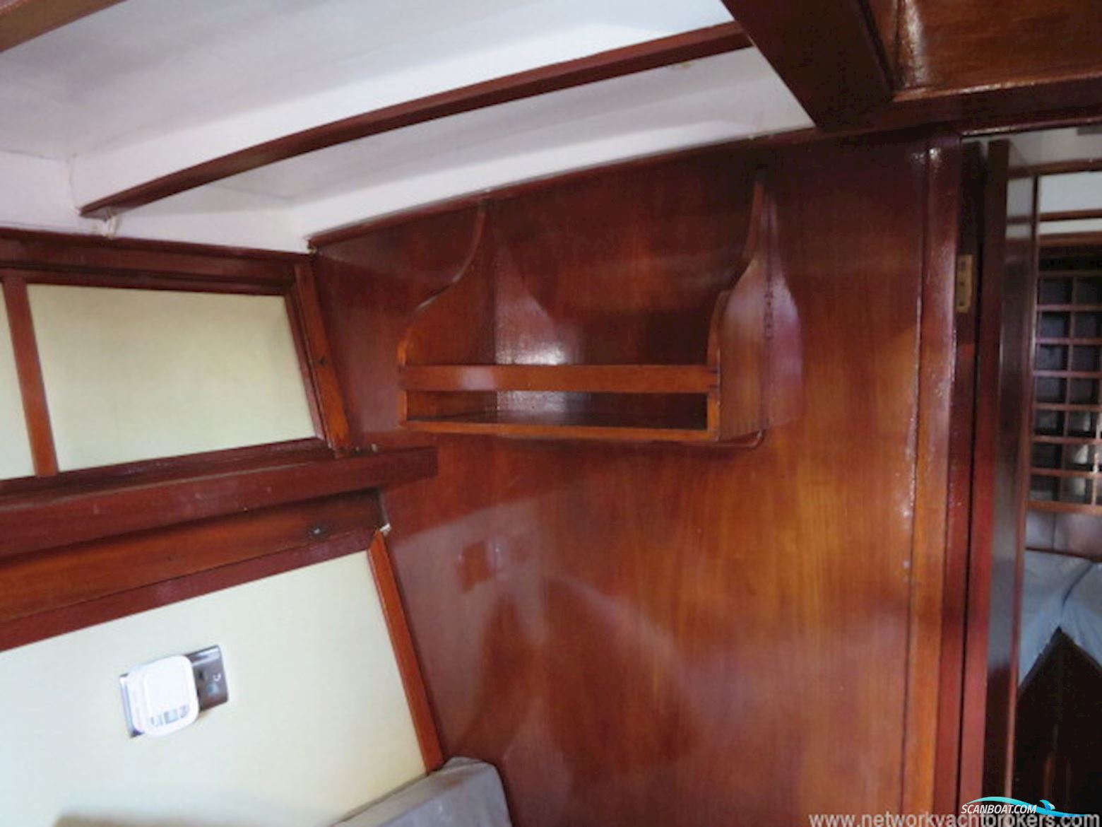 Classic Wooden Launch