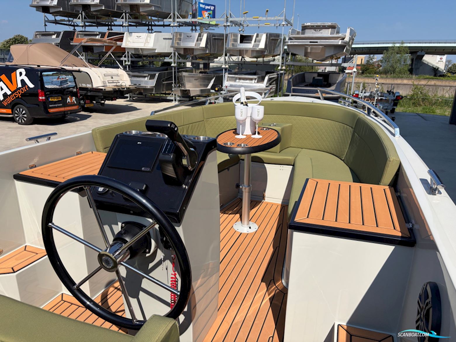 Clever 65s Tender Voorraad Boot
