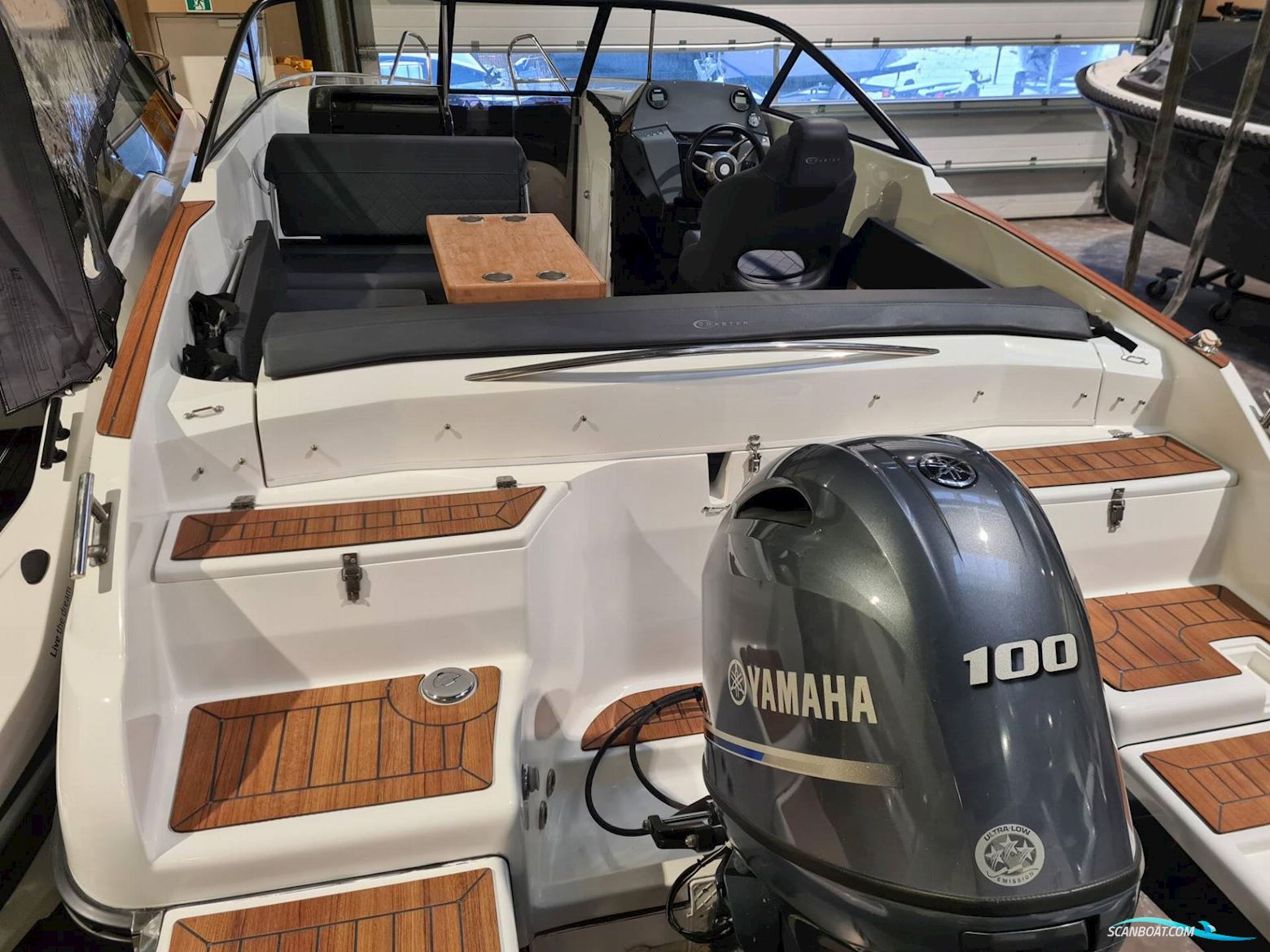 Coaster 600 BR m/100 HK Yamaha og Udstyr