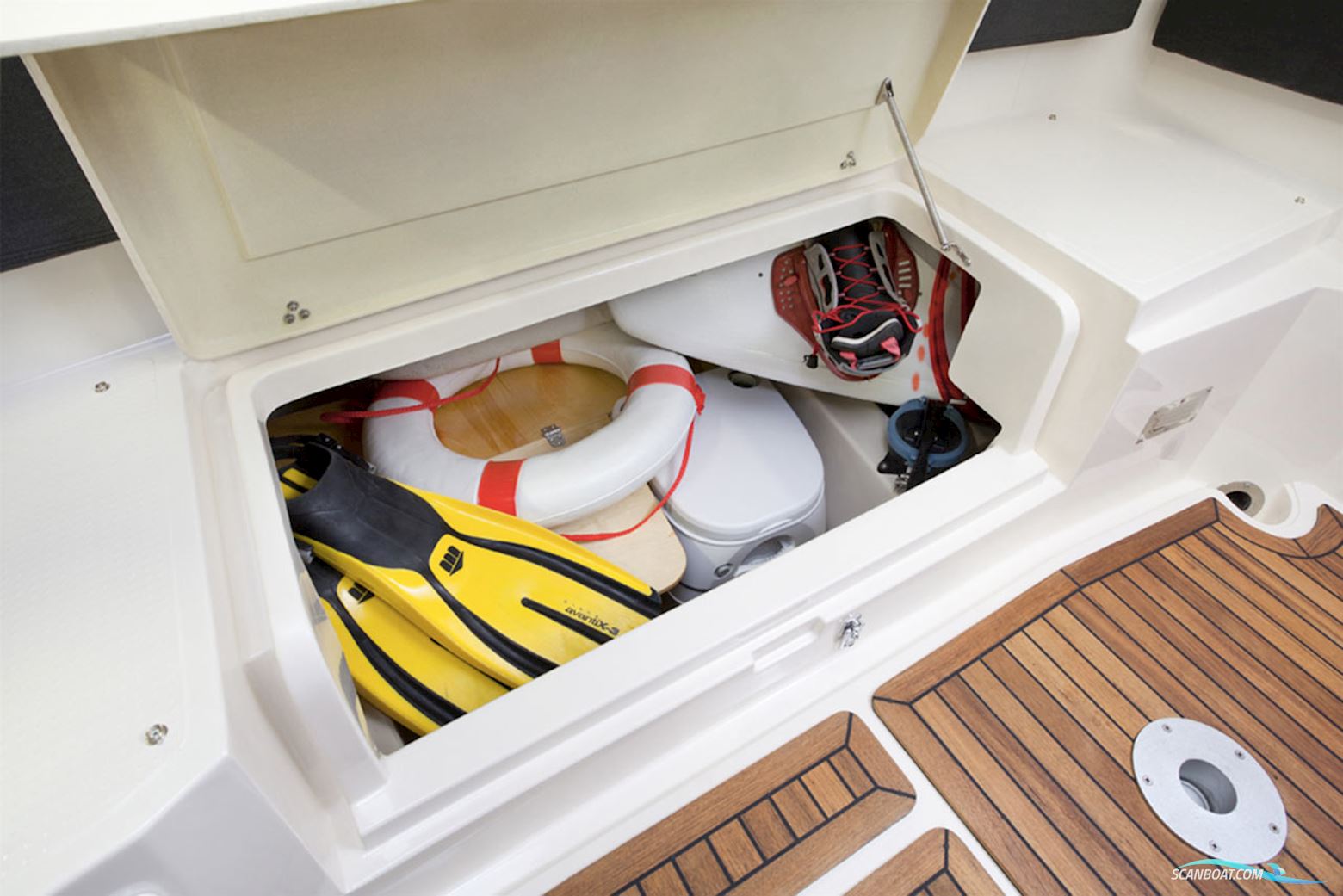 Coaster 600 BR m/100 HK Yamaha og Udstyr