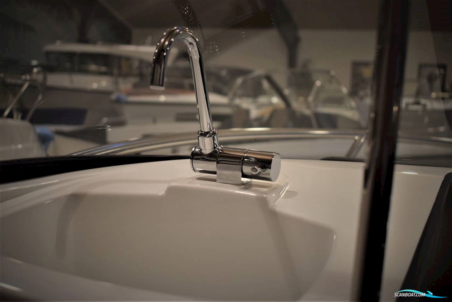 Coaster 600 DC - 100 HK Yamaha/Udstyr