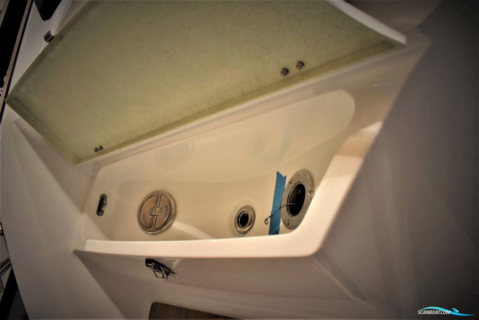 Coaster 600 DC - 100 HK Yamaha/Udstyr