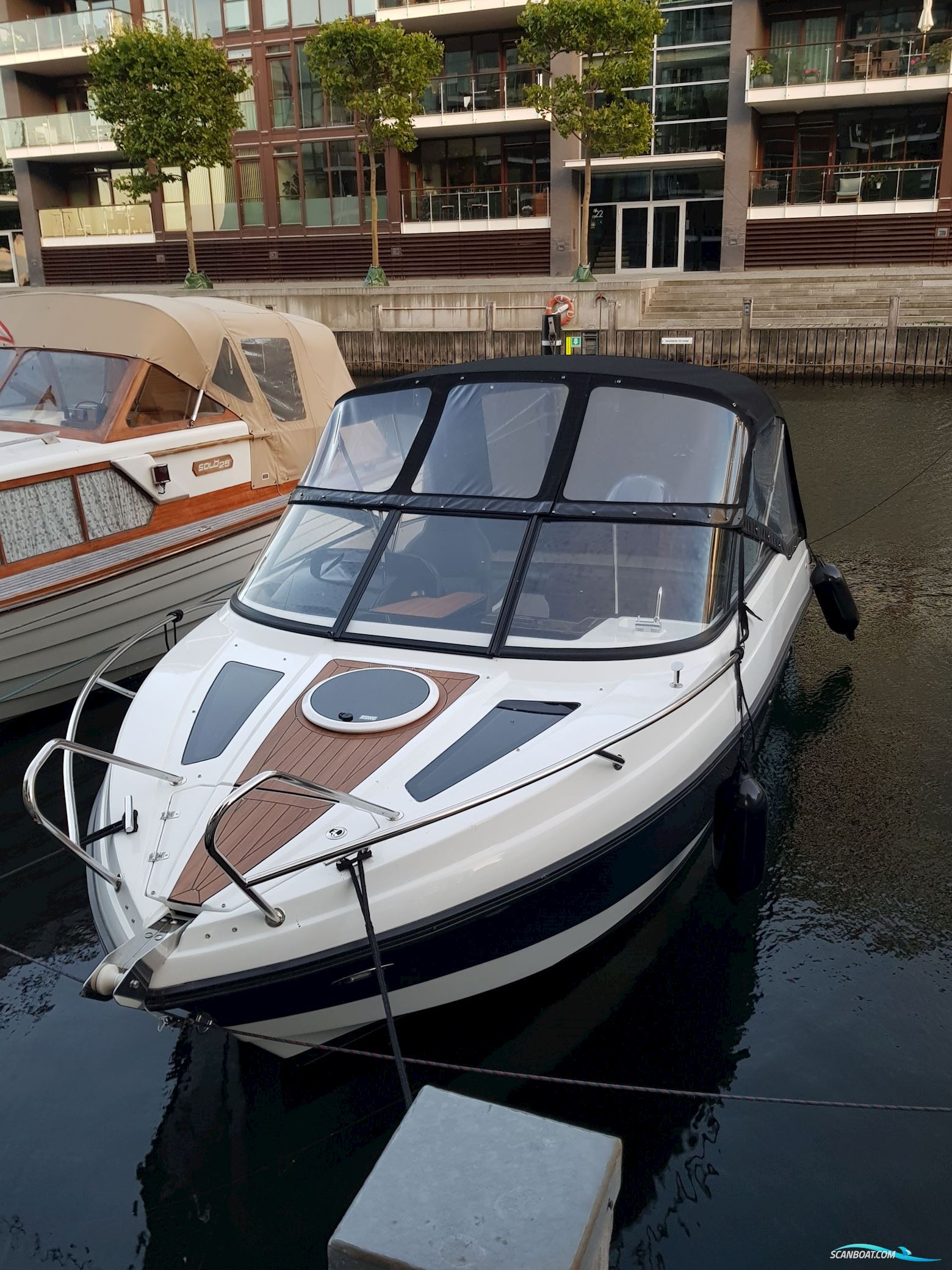 Coaster 600 DC Day Cruiser