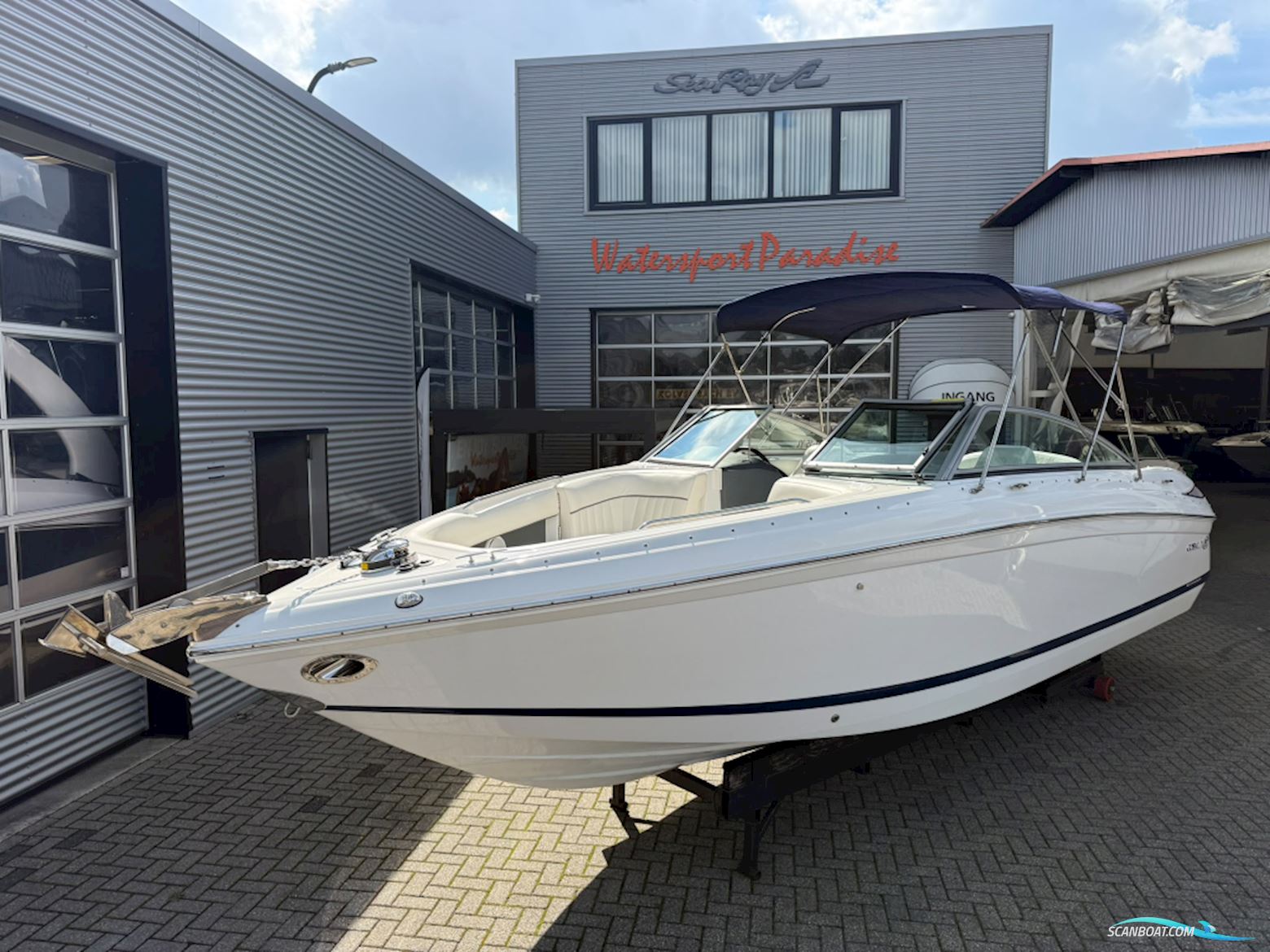 Cobalt 252 Motorboat 2007, with Volvo Penta engine, The Netherlands