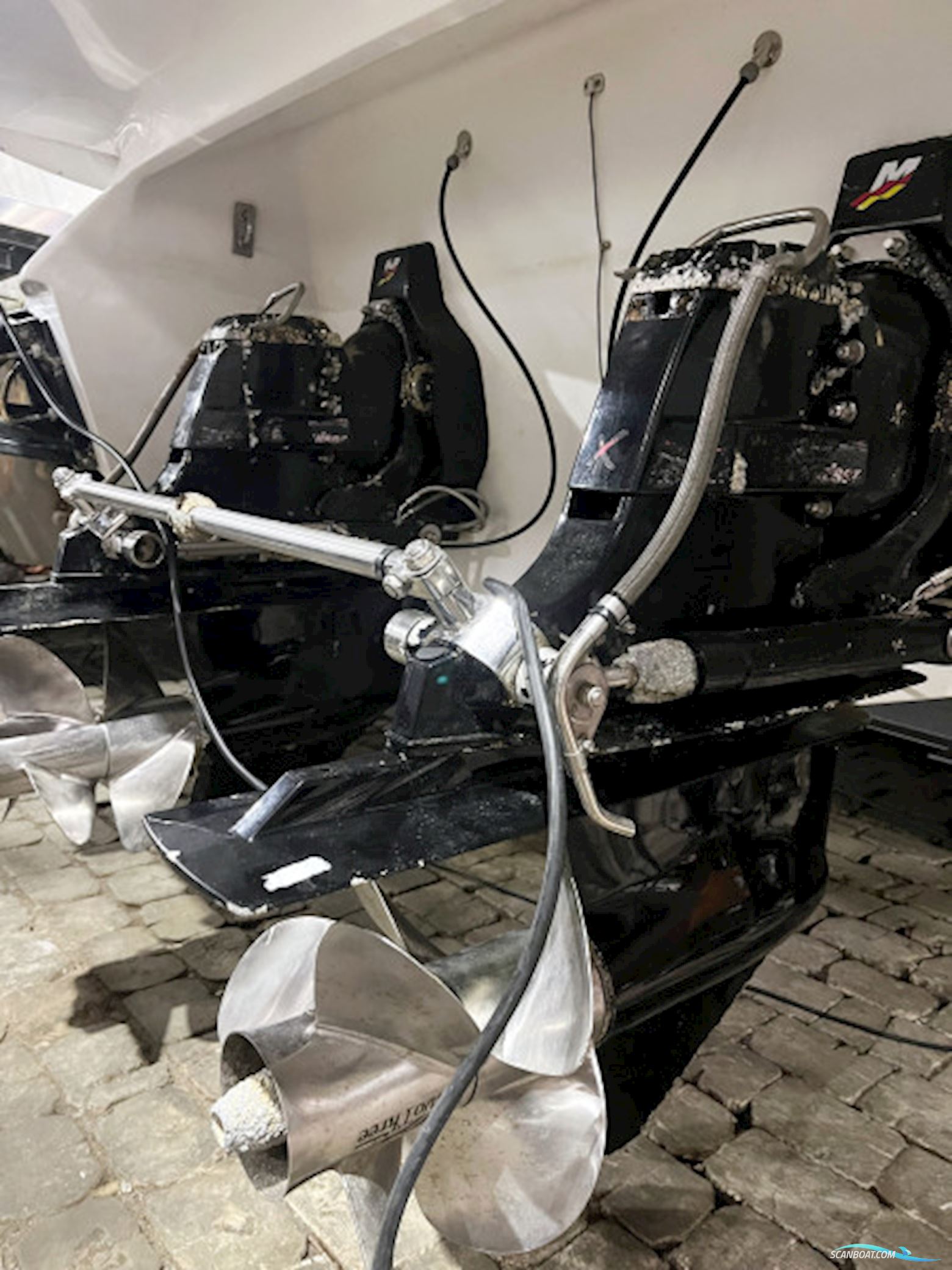 Cobalt 360 Performance Cruiser