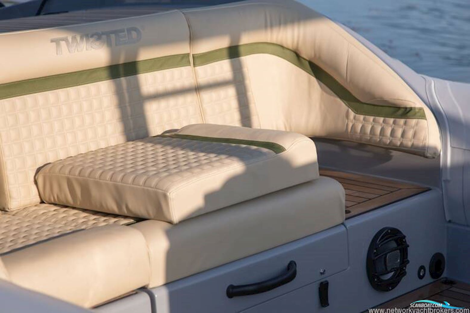 COBRA 9.7 Nautique TWISTED