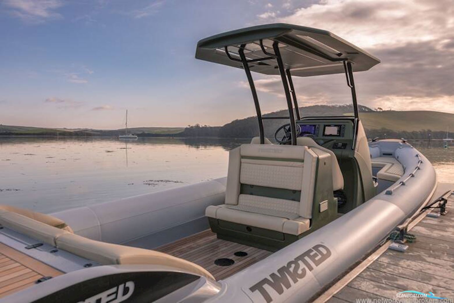 COBRA 9.7 Nautique TWISTED