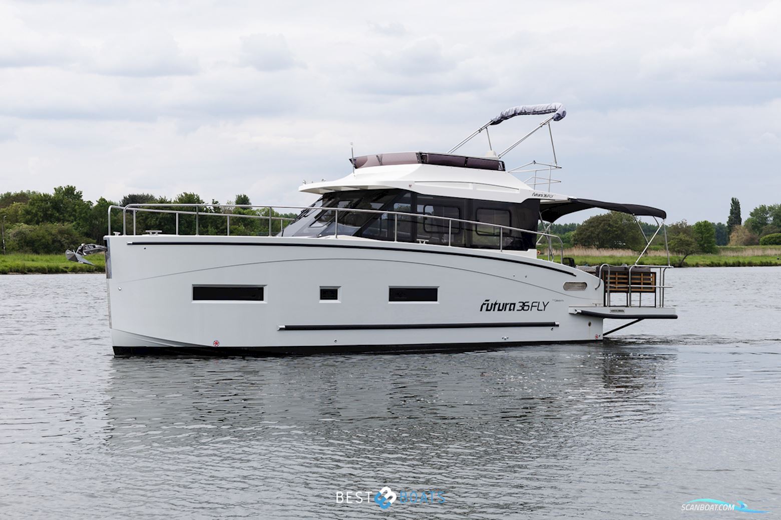 Cobra Yachts Futura 36 Premium Fly