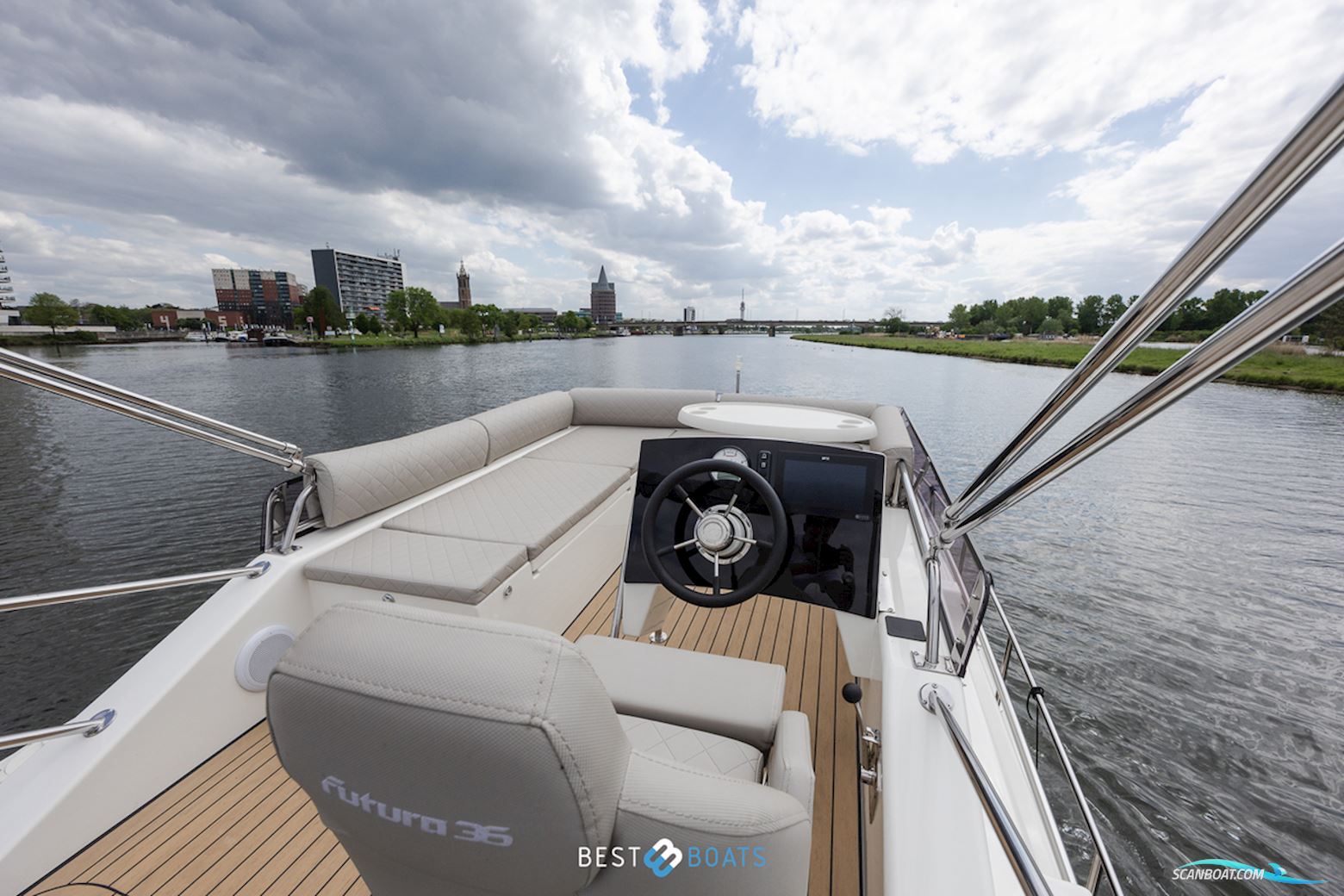 Cobra Yachts Futura 36 Premium Fly