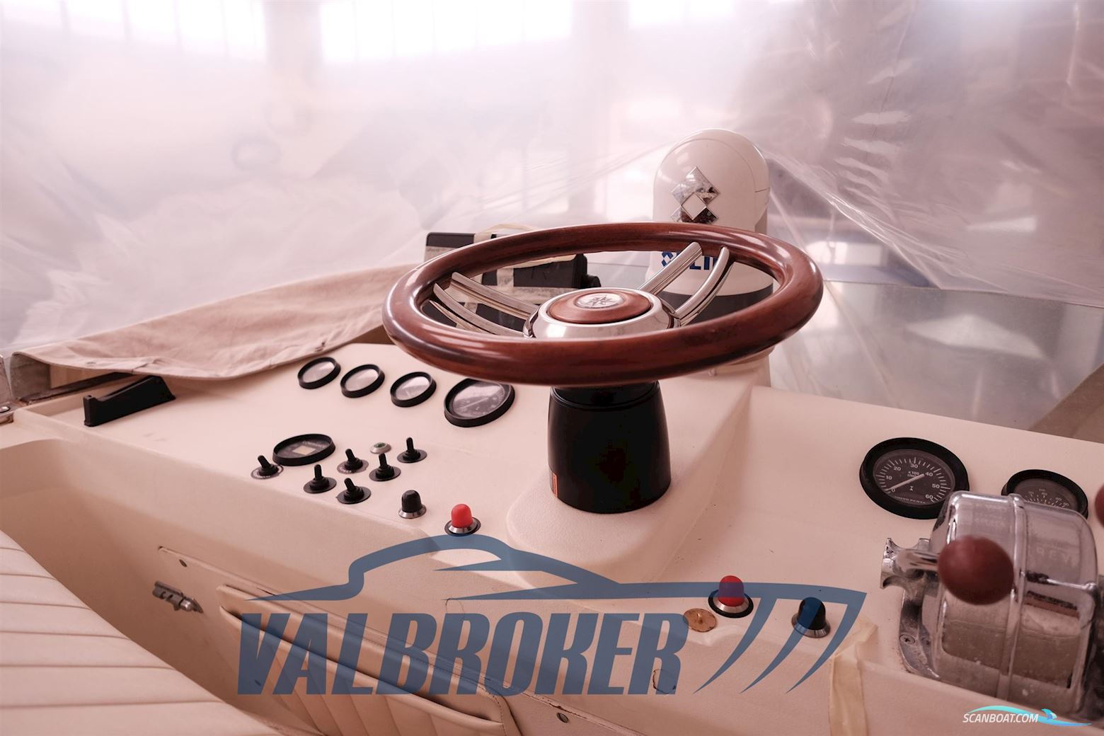 Colombo Sport Fisherman 31