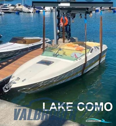 Colombo Vantage 25 Motorboat 1984, with Marine Power Mcm 3.0 L 2000 engine, Italy