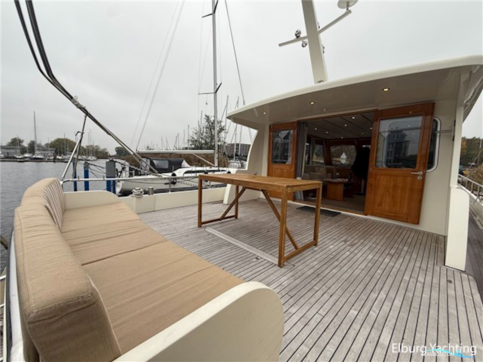 Combi Exclusive 1500 Open Kuip