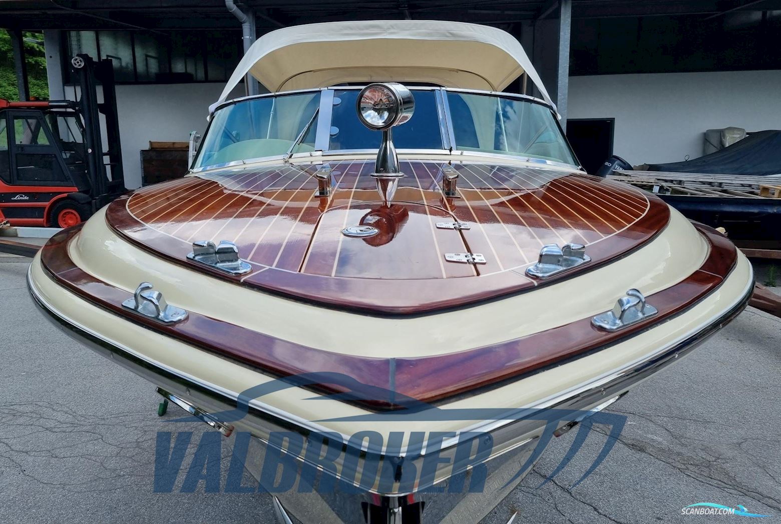 Comitti Wooden Boats Venezia 25 Classic Mahogany