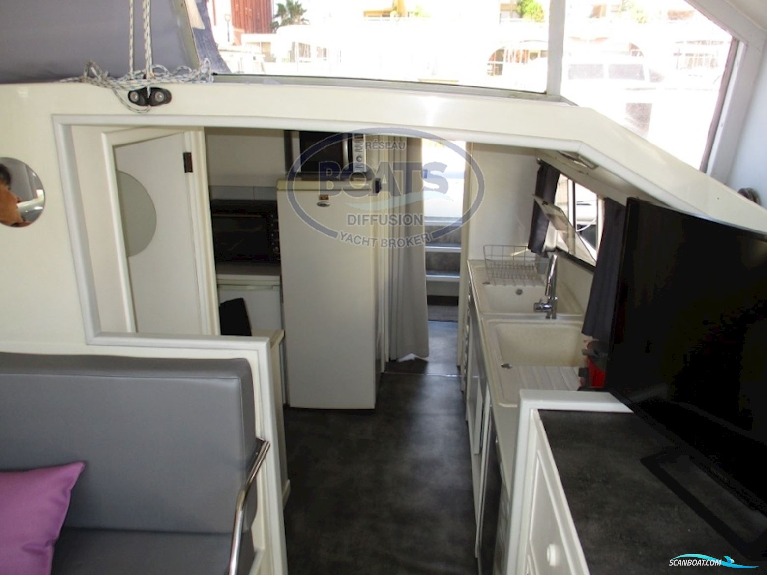 Connoisseur PENICHETTE JAMAICA 12.20