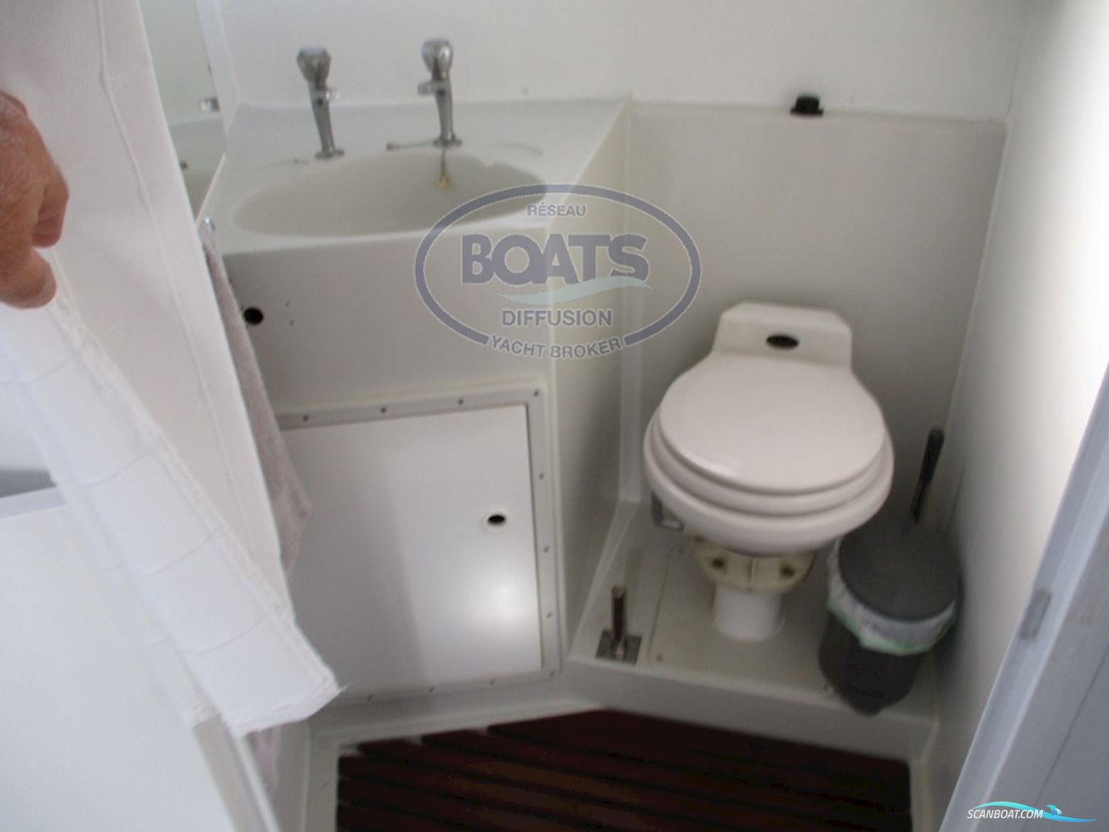 Connoisseur PENICHETTE JAMAICA 12.20