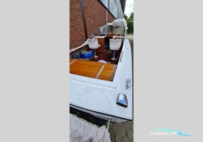 Coronet 21 DC Motorboat 1977, with Mercruiser Alpha One 350 Magnum engine, Germany