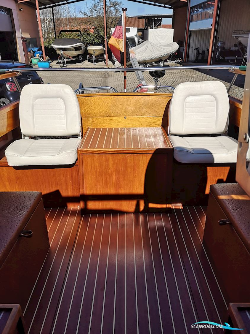 Coronet 22 Explorer