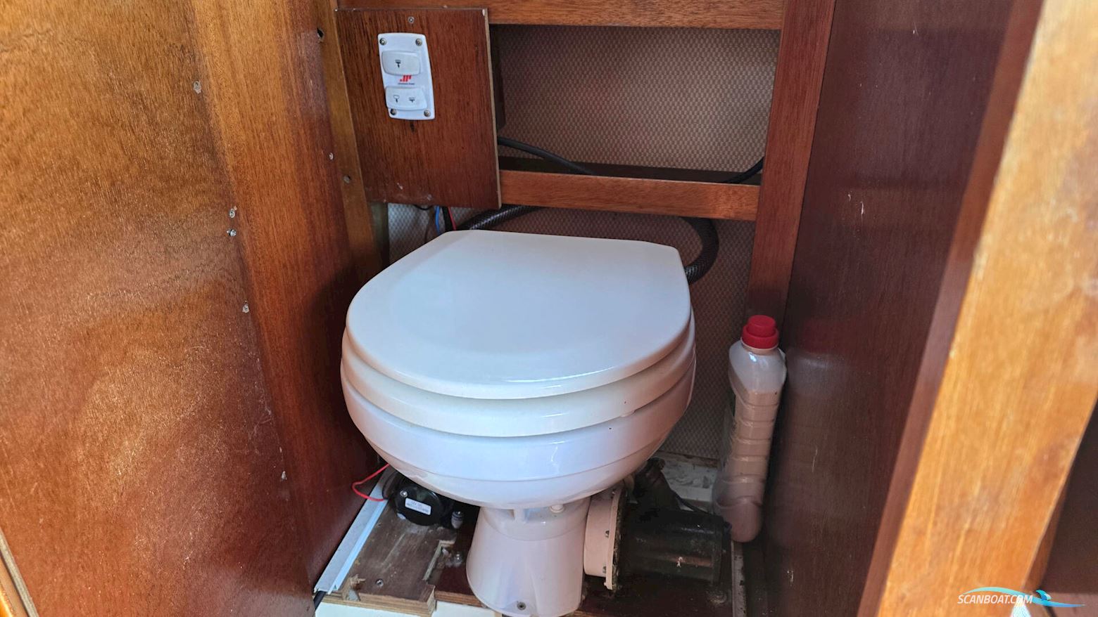 Coronet 24 Cabin