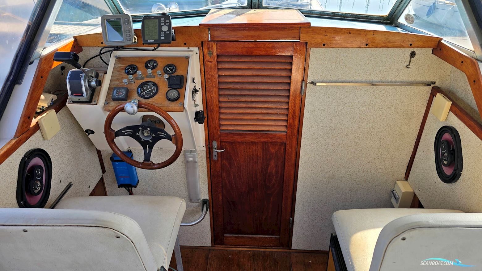 Coronet 24 Cabin