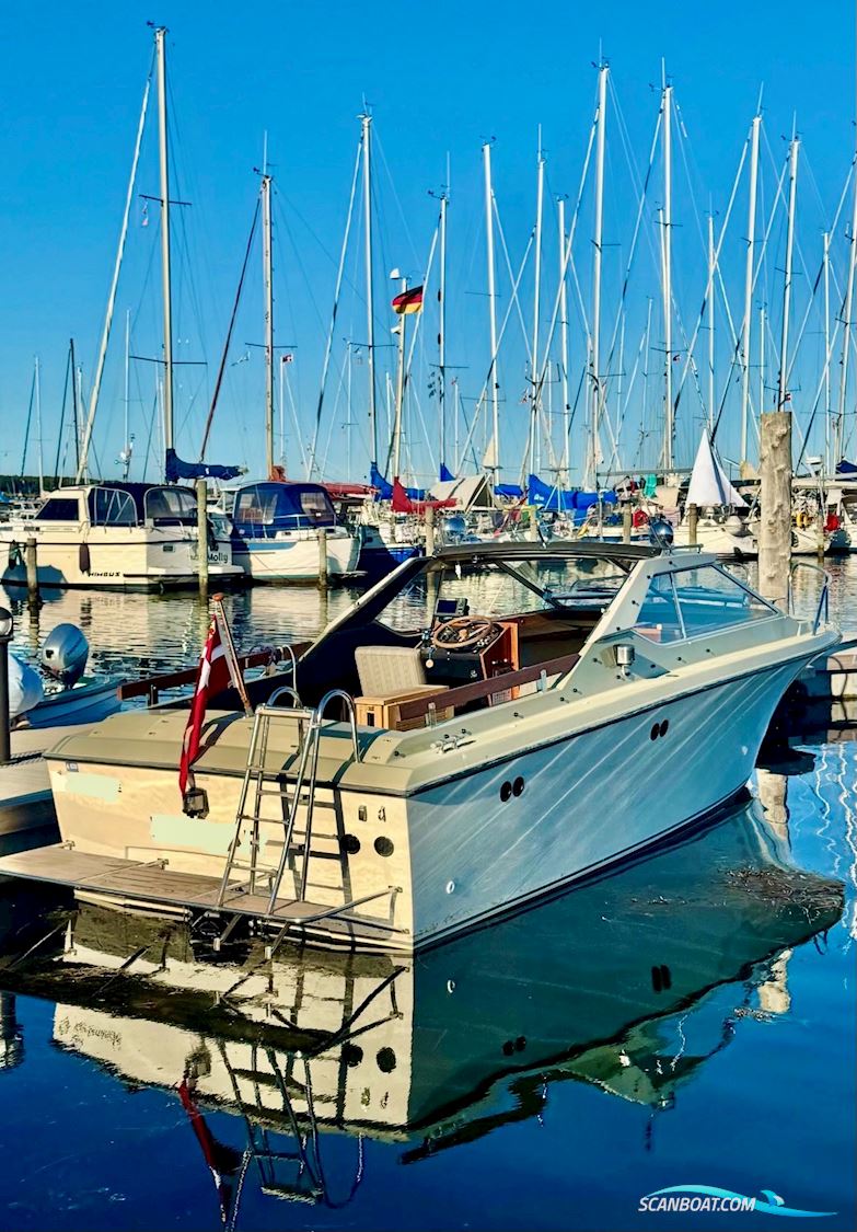 Coronet 24 Midi Motorboat 1976, Denmark