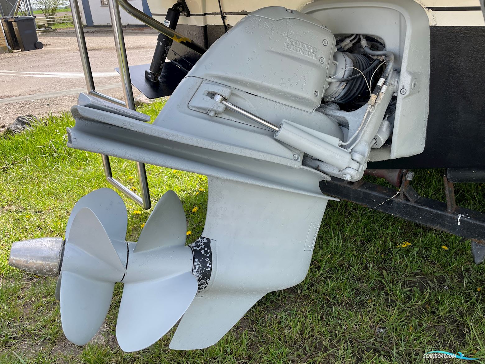 Coronet 24 Weekender