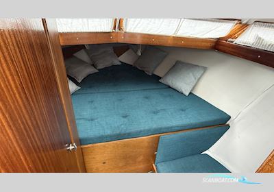 Coronet 26 Family Motorboat 1975, with Volvo Penta engine, Sweden