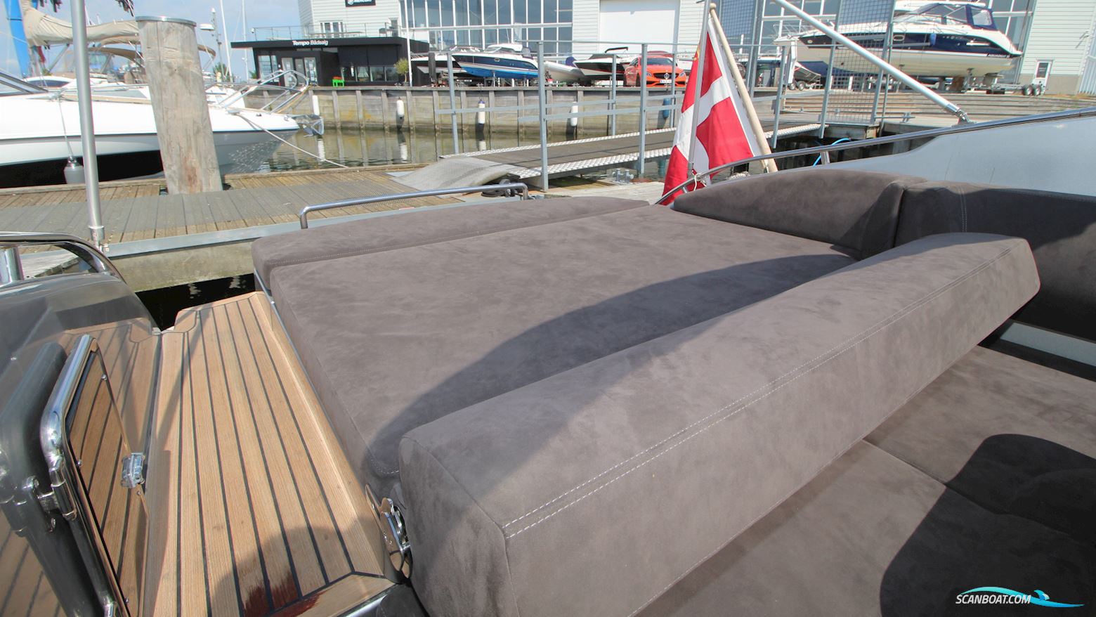 Coronet 290 Sport 