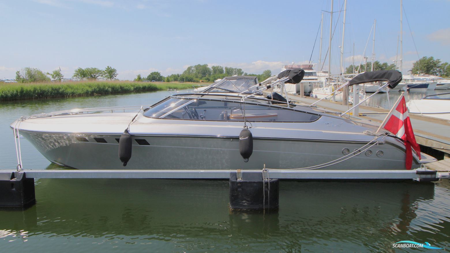 Coronet 290 Sport