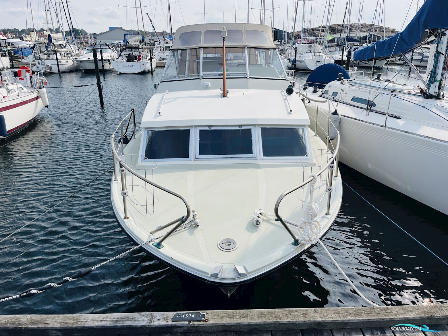 Coronet 32 Oceanfarer