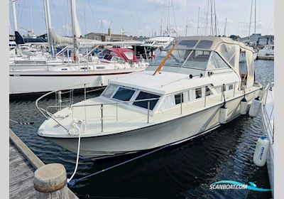 Coronet 32 Oceanfarer Motorboat 1978, with 2 x Mercedes engine, Denmark