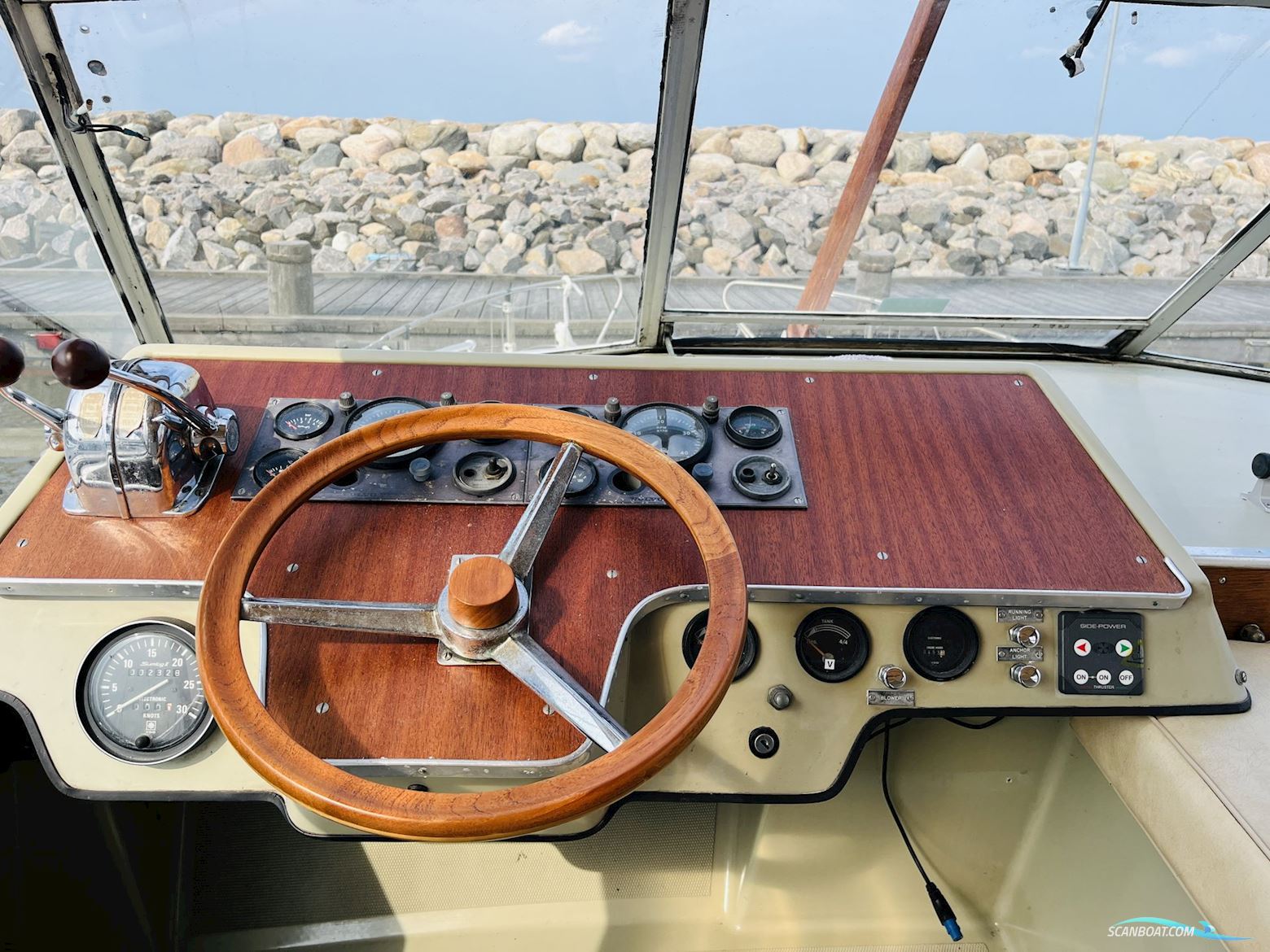 Coronet 32 Oceanfarer