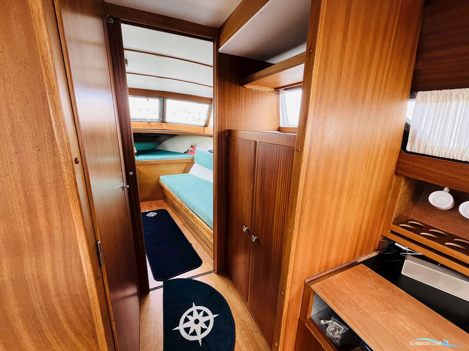 Coronet 32 Oceanfarer