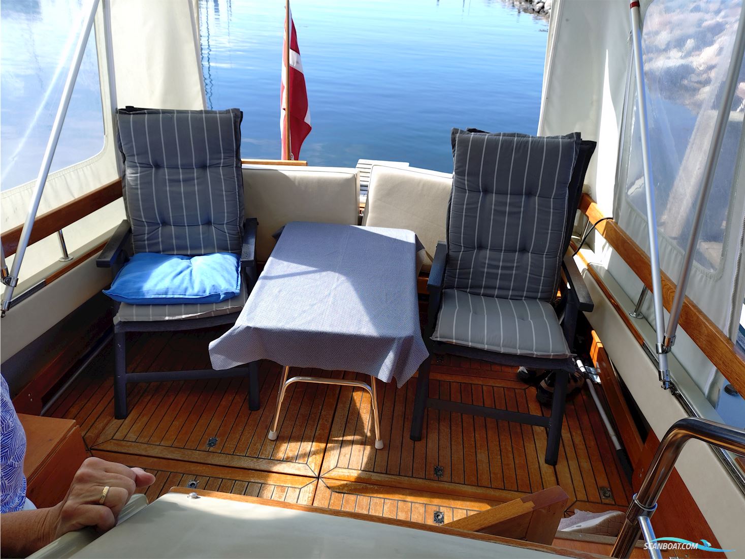 Coronet 32 Oceanfarer