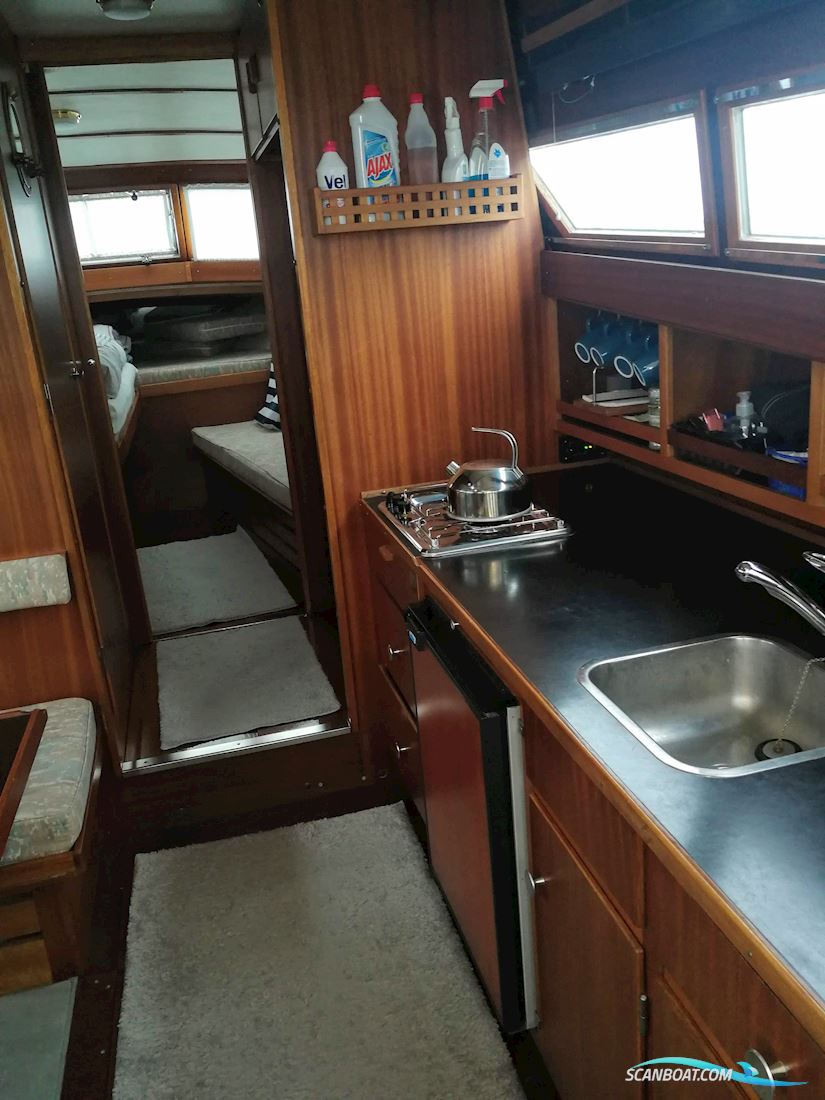 Coronet 32 Oceanfarer