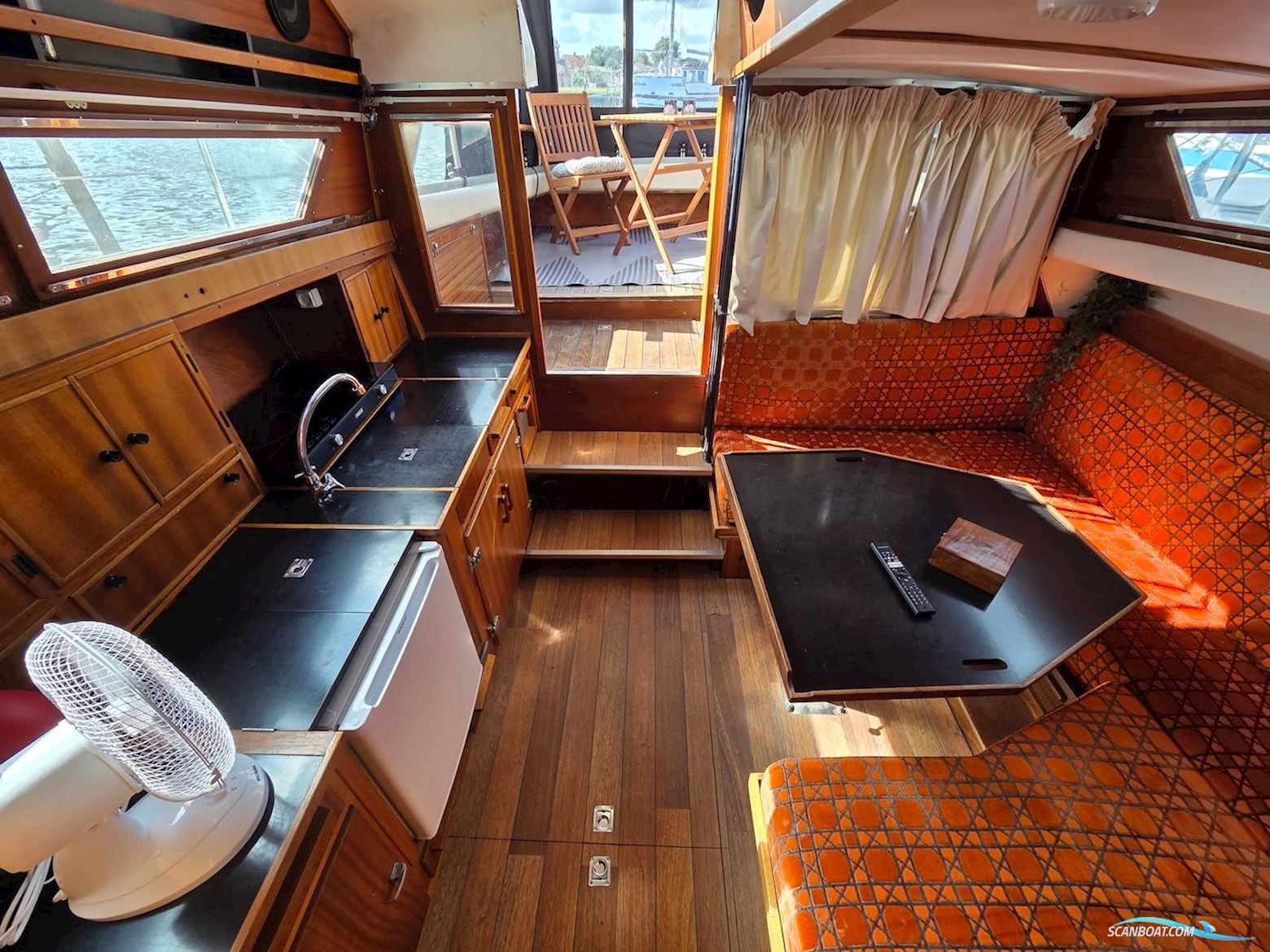 Coronet 32 Oceanfarer