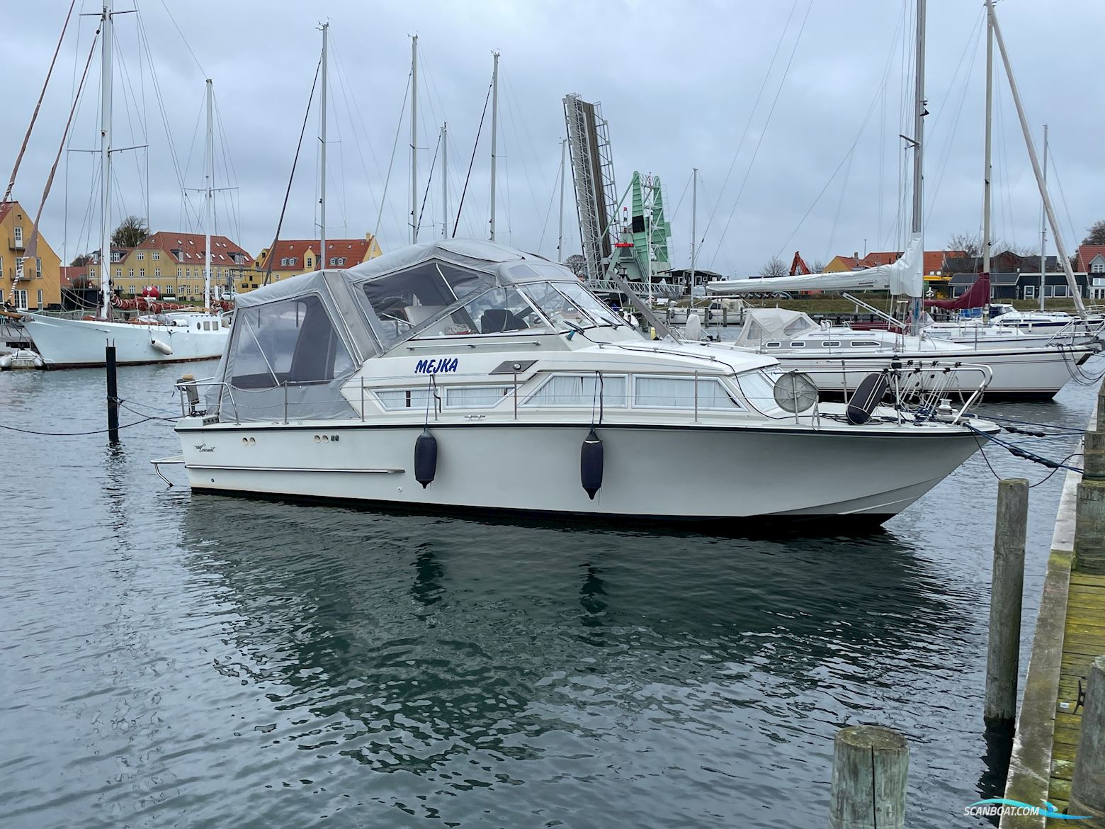 Coronet 32 Wing Motorboat 1973, with Mercruiser engine, Denmark