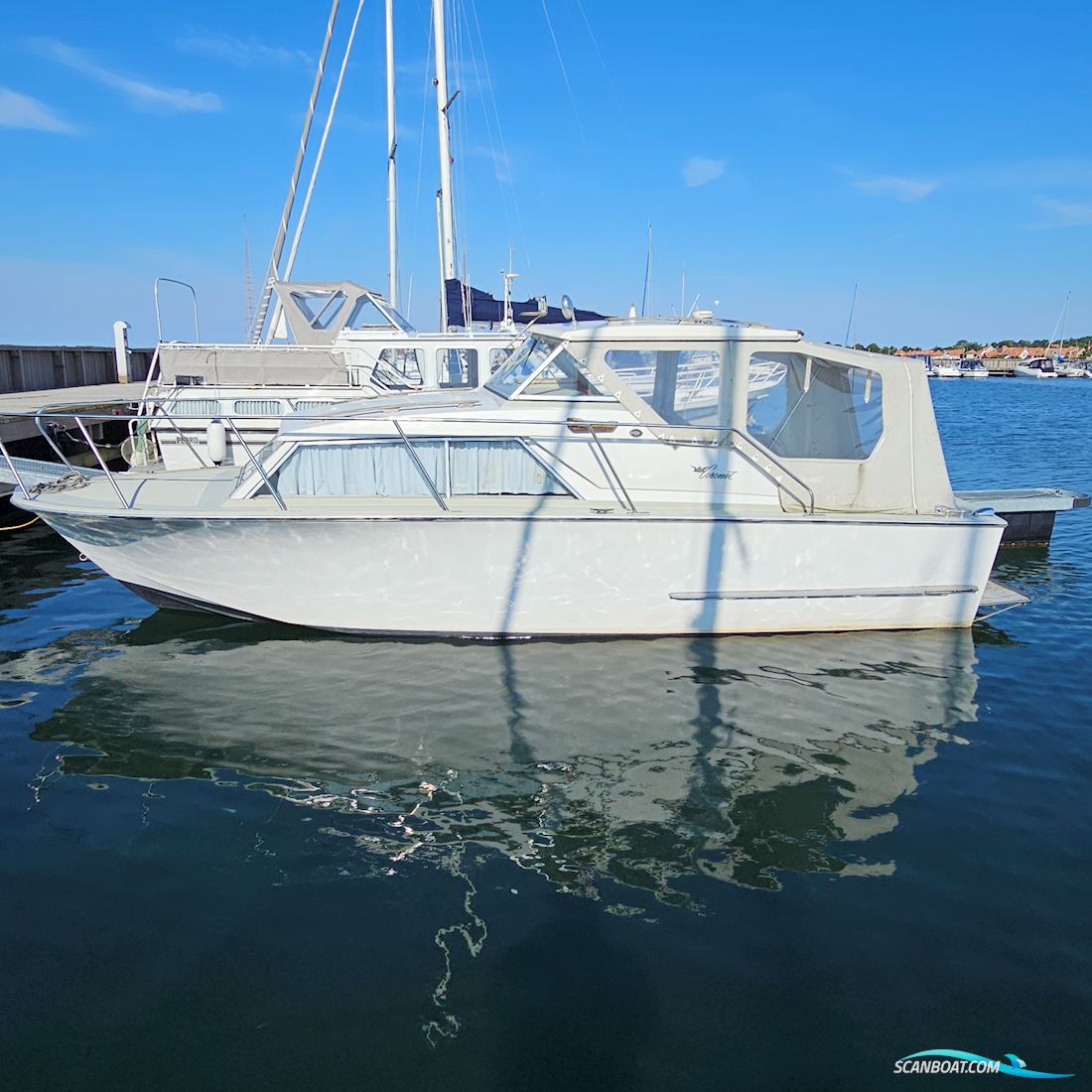 Coronet De Luxe 24 Cabin, Special Kun nu i April Nyere Mercury Motor