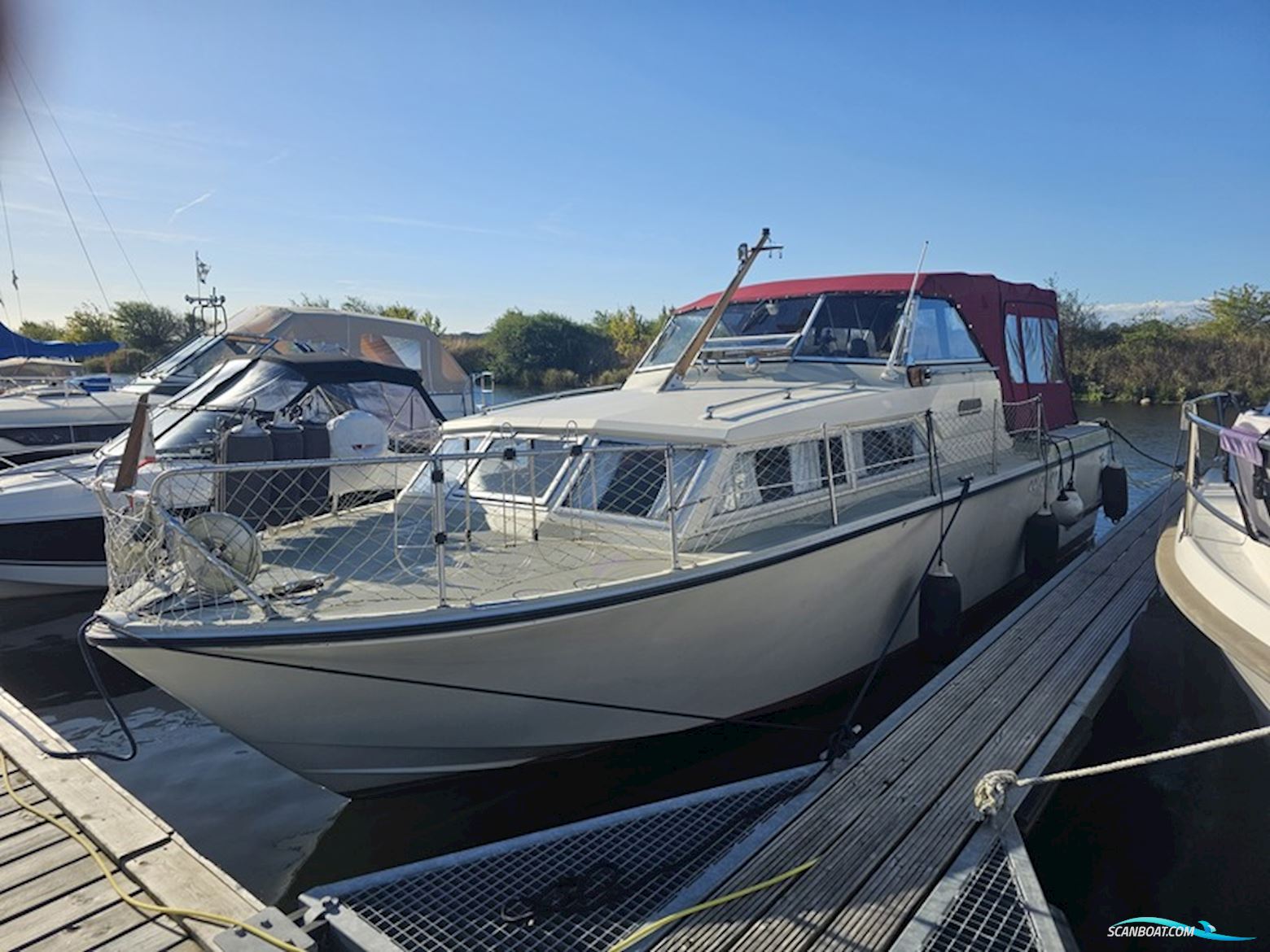 Coronet Seafare 31 Motorboat 1976, with Engine Type Volvo Penta,BB170B,Hk 170,Benzin
 engine, Denmark