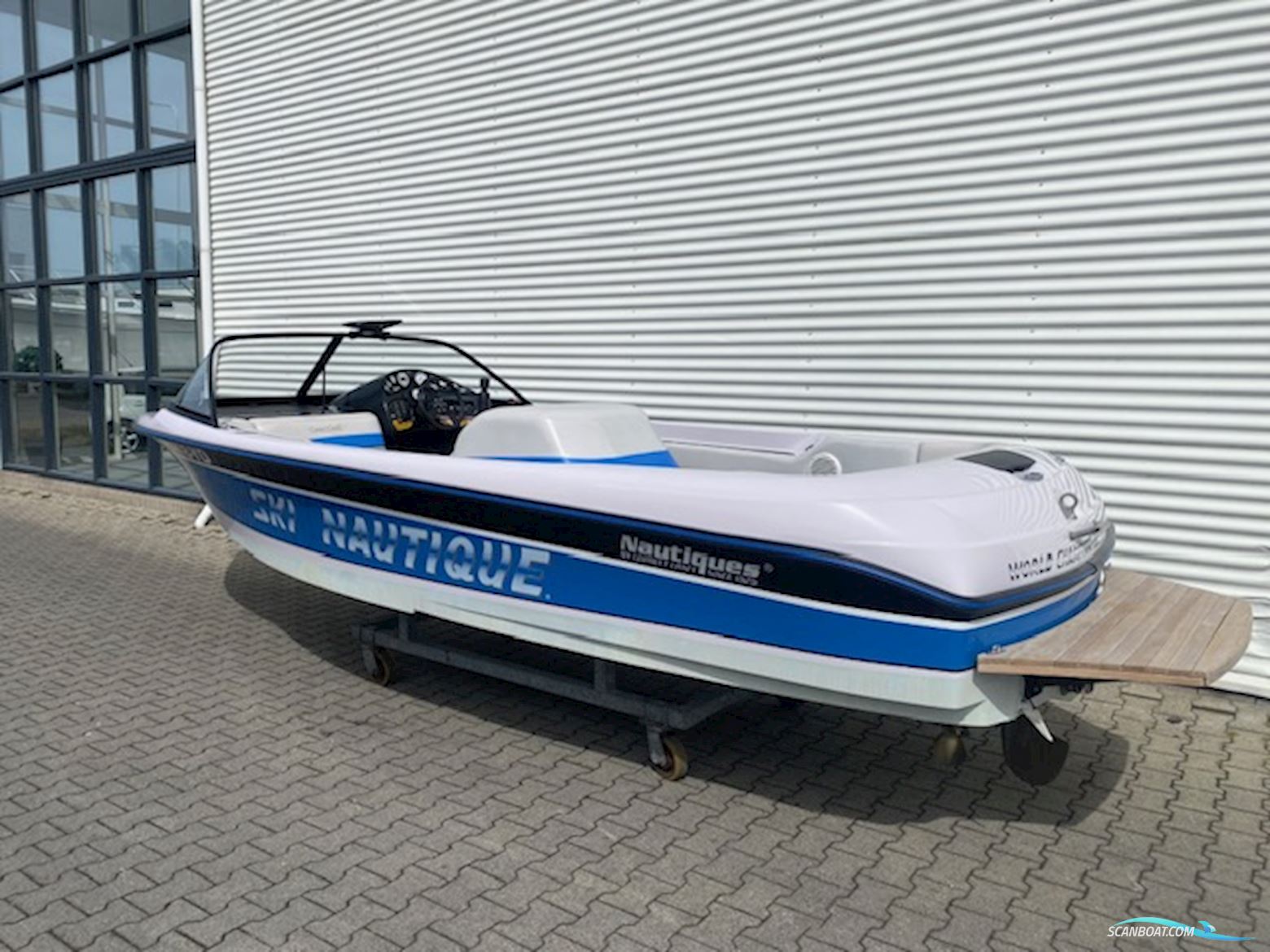 Correct Craft Ski Nautique 196