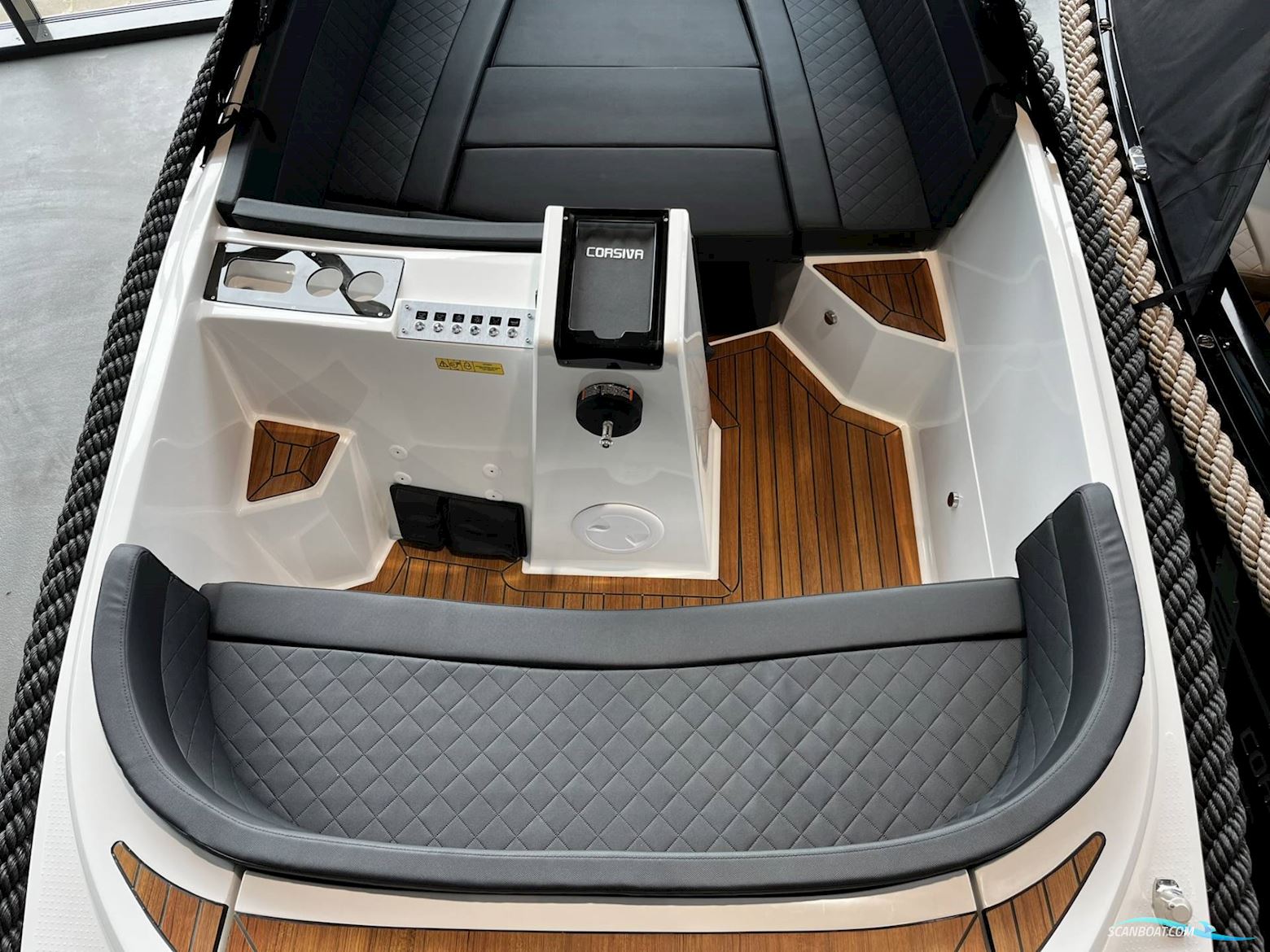 Corsiva 595 Tender - 25 HK Yamaha/Udstyr