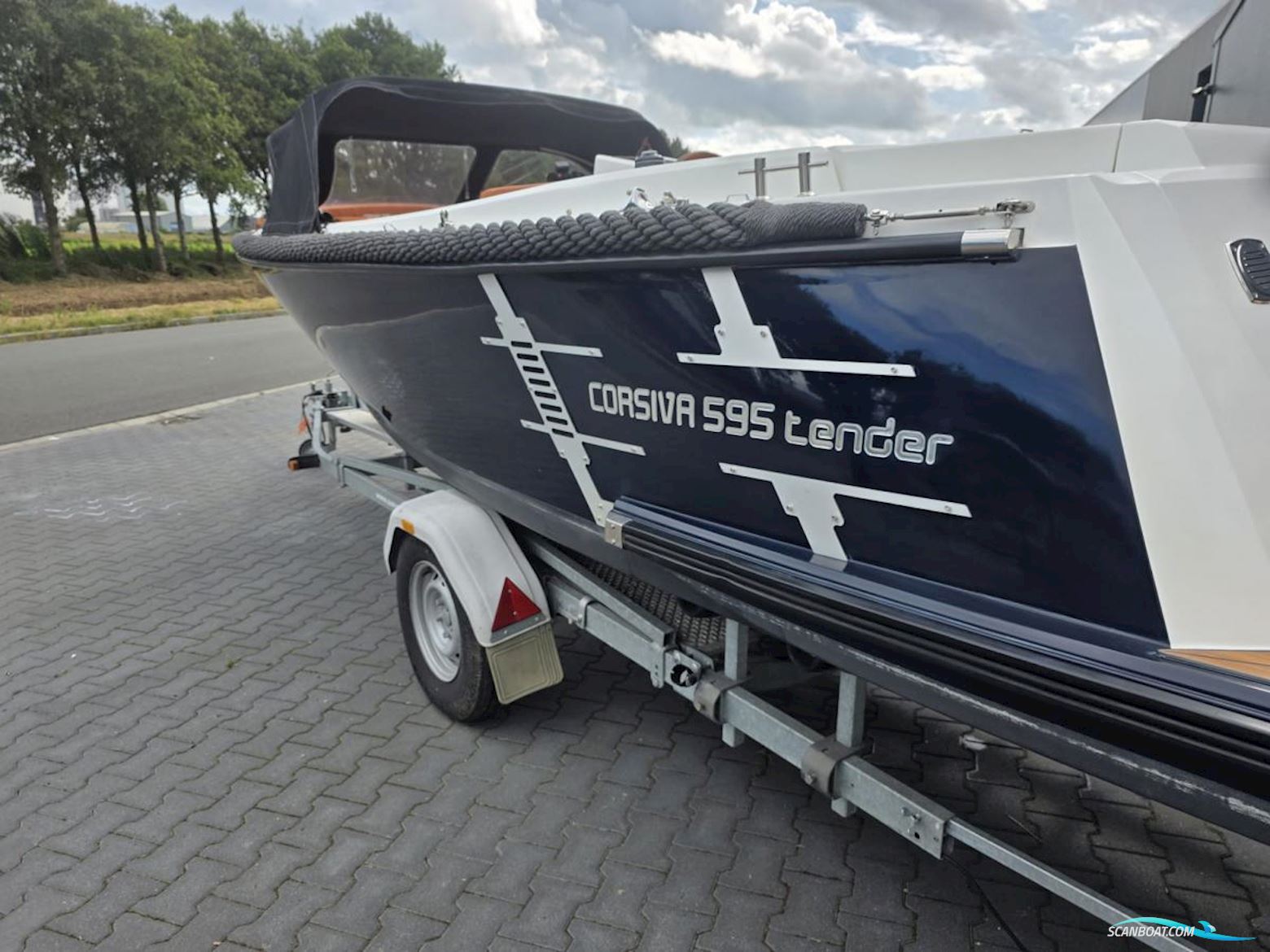 Corsiva 595 Tender