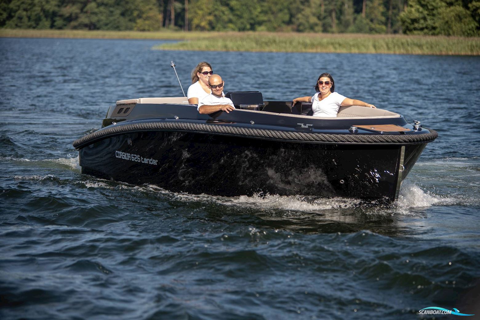 Corsiva 625 Tender 25 HK Yamaha/Udstyr