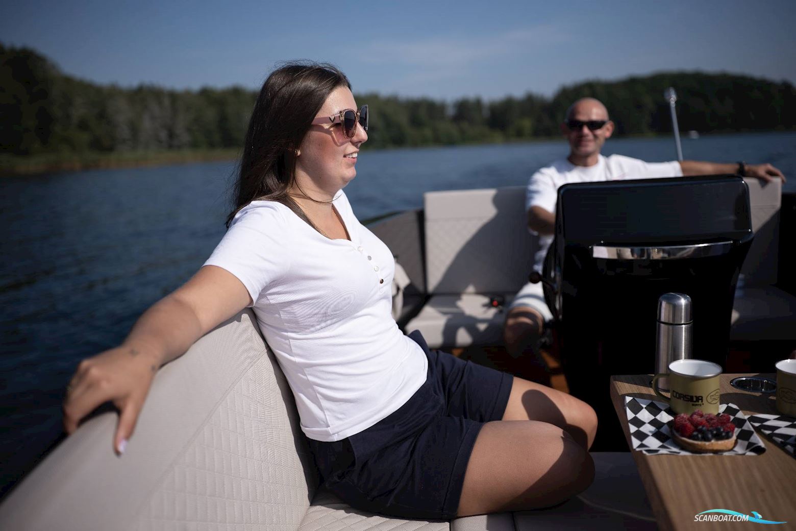 Corsiva 625 Tender 25 HK Yamaha/Udstyr