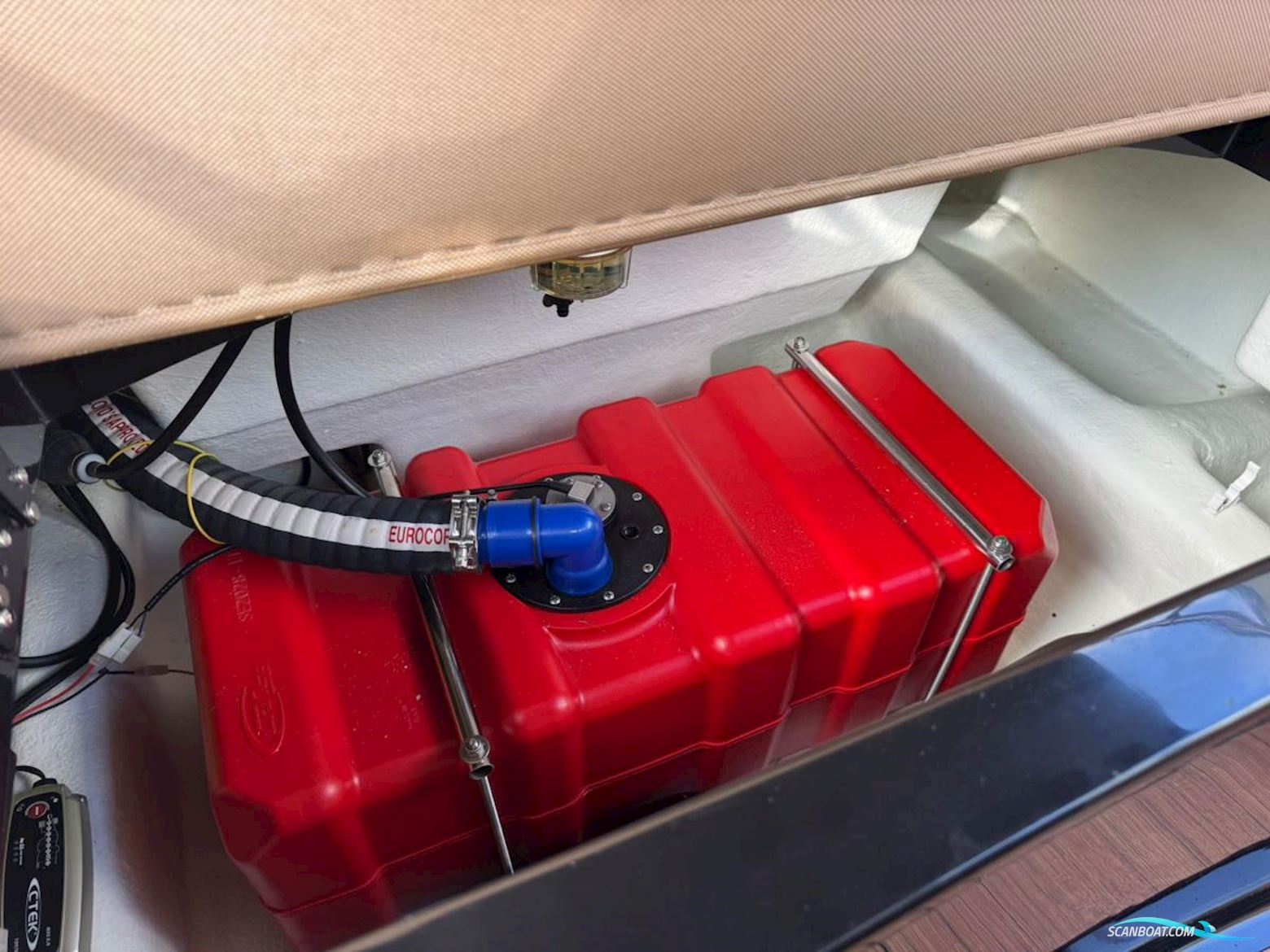 Corsiva 650 Tender Sold